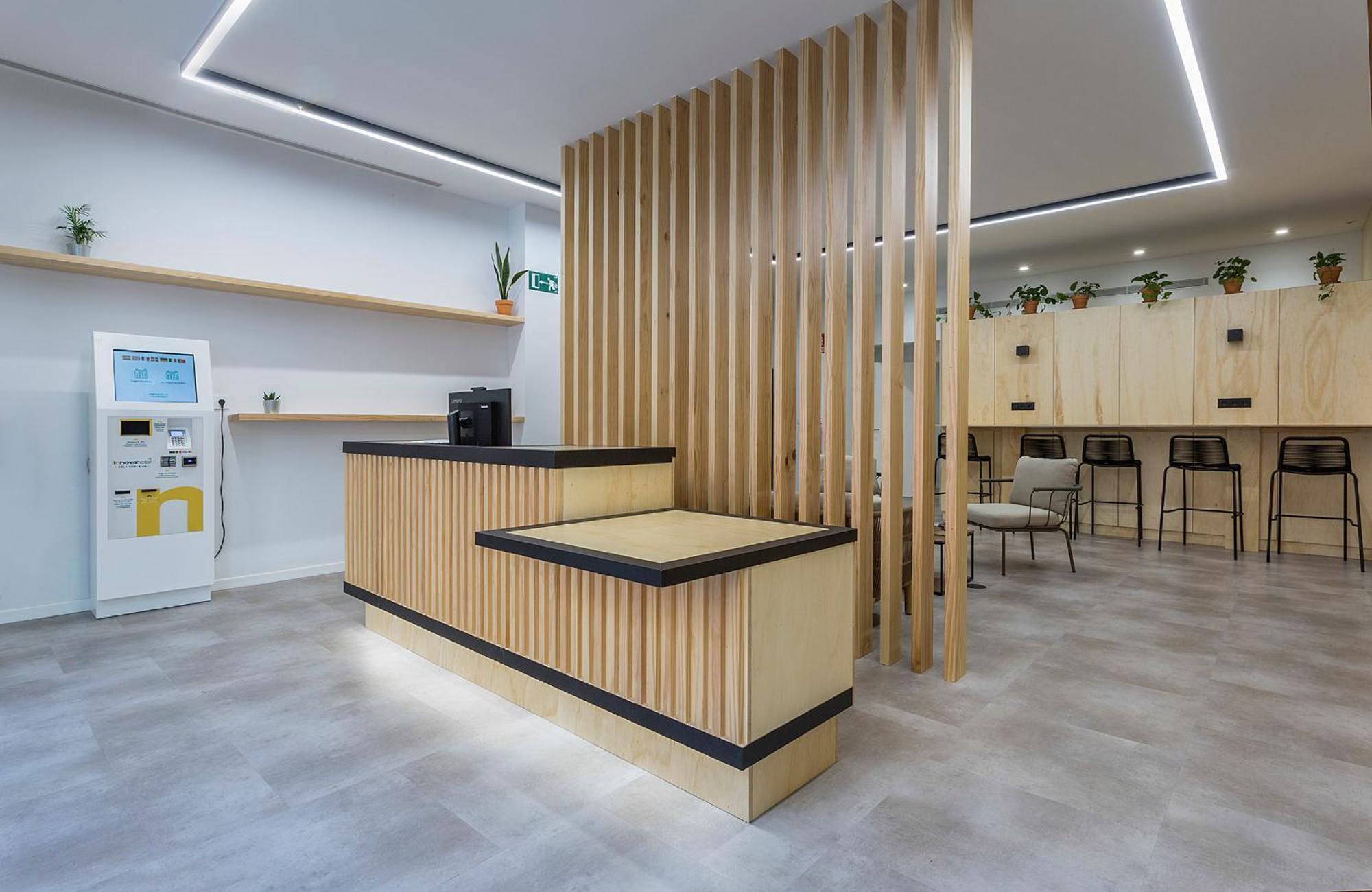 Urban Cube Hostel Sevilla Ngoại thất bức ảnh